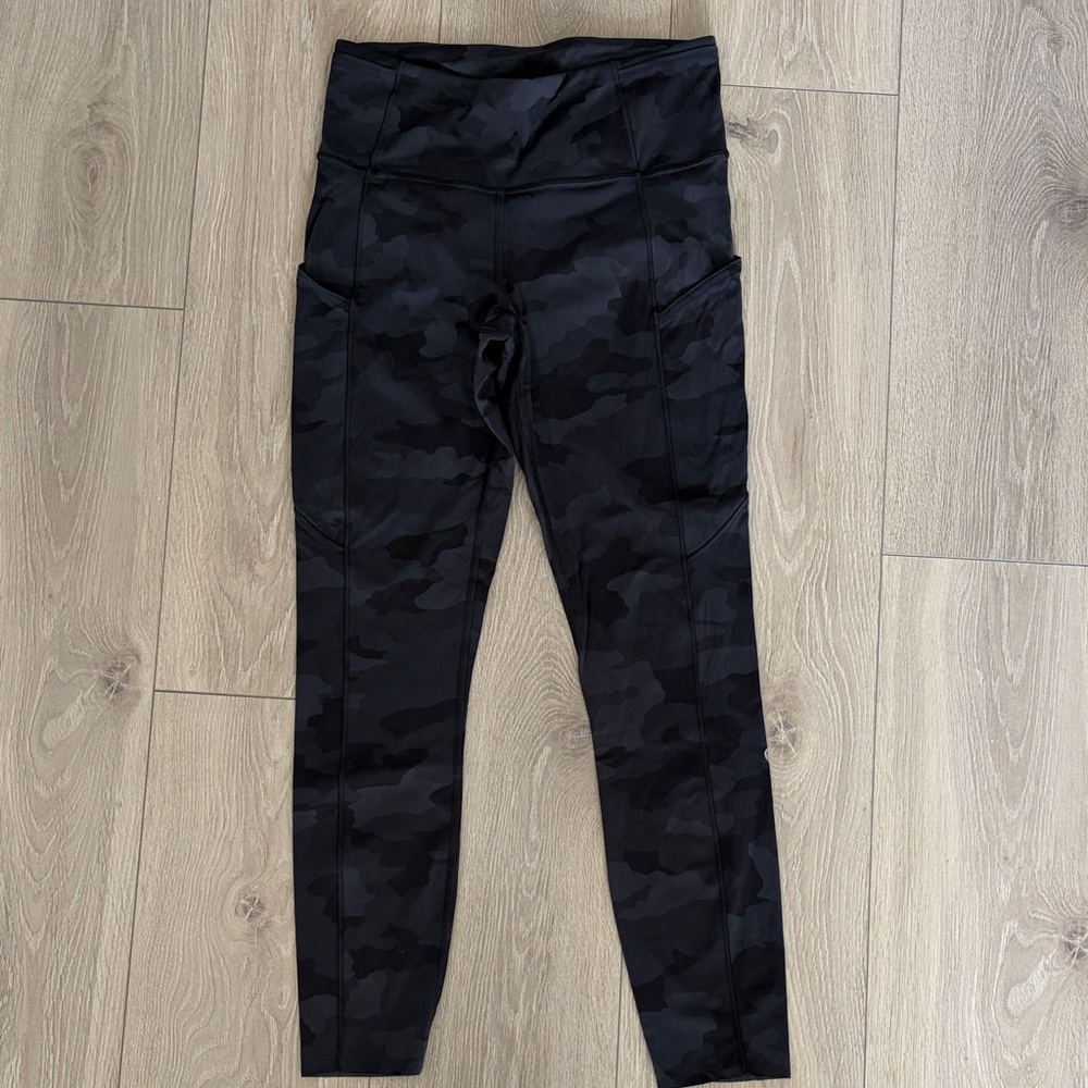 Lululemon Fast and Free High-Rise Tight 25”, size 6